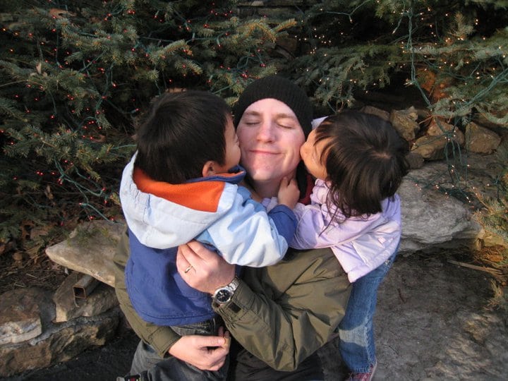 Collin's kids lovin' on dad